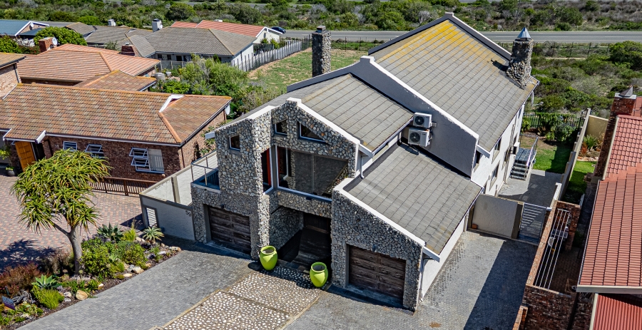 3 Bedroom Property for Sale in Reebok Western Cape